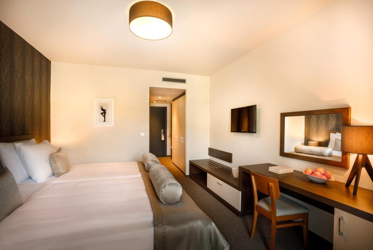 Remisens Bel Moretto - Hotel Metropol Annexe 波尔托罗 外观 照片